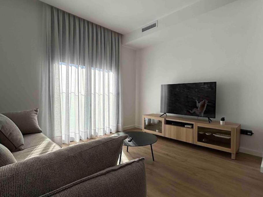 Apartmán Estrenalo A Minutos De Bcn Sant Feliu de Llobregat Exteriér fotografie